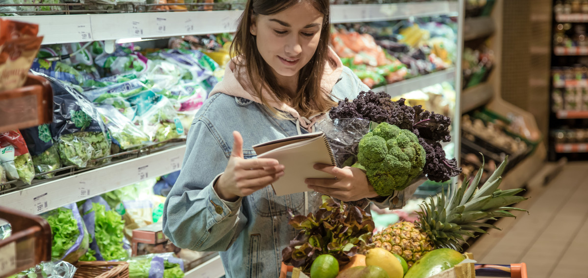 Jak skutecznie porównywać ceny produktów i wybierać najlepsze oferty?