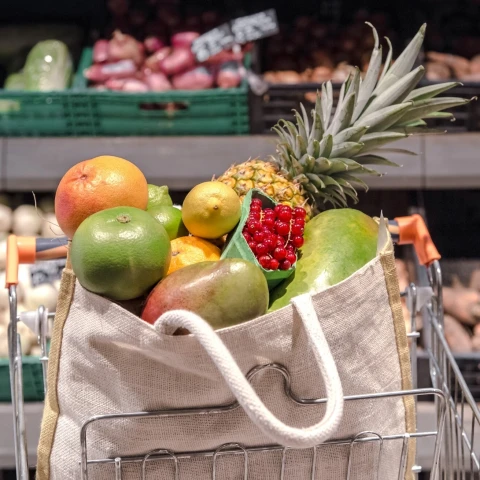 Jak efektywnie zarządzać kategoriami produktów w koszyku zakupowym?