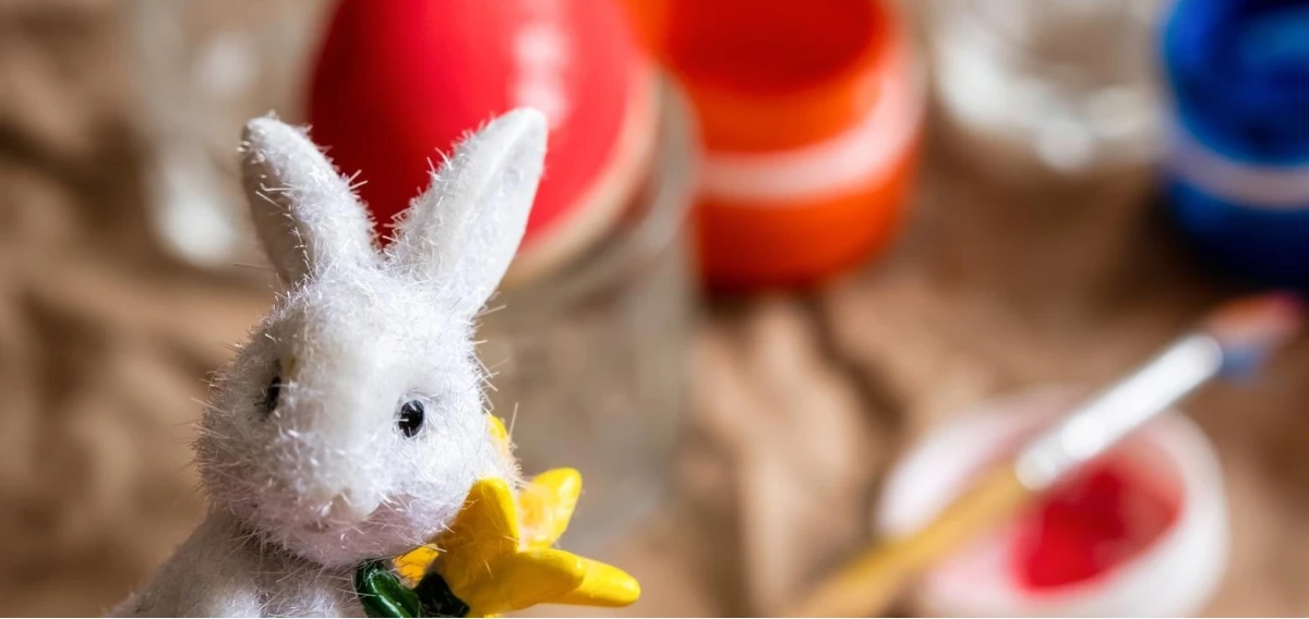 Zajączek bez słodyczy? Kreatywne pomysły na zdrowe prezenty wielkanocne dla dzieci